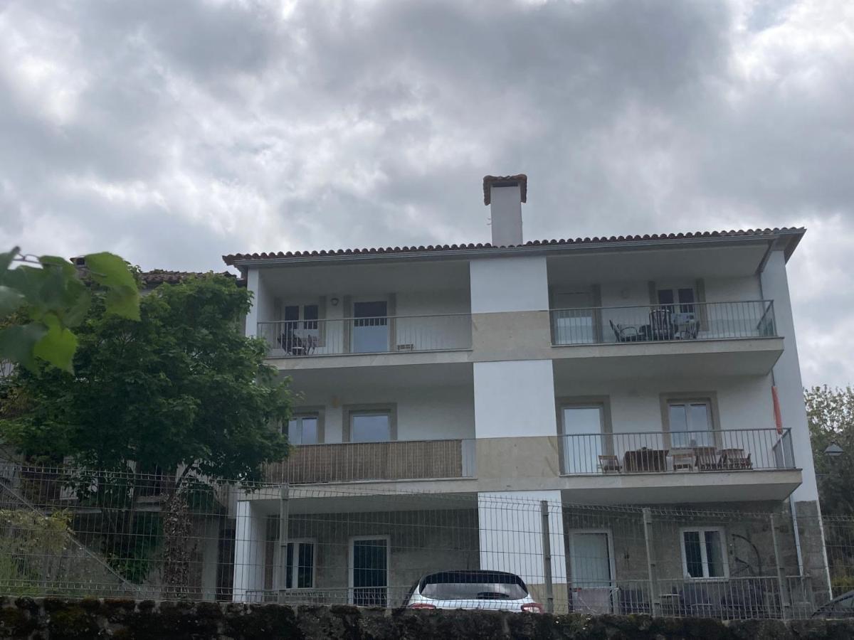 Placido River House Apartamento Ponte da Barca Luaran gambar